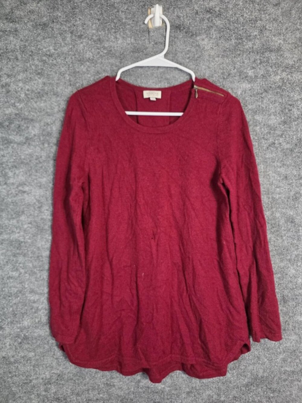 Kinross Cashmere Sweater Womens Medium Red 100% Cashmere Holes Stains Pilling